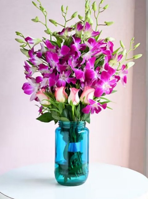 Delightful Orchids Bouquet Gift